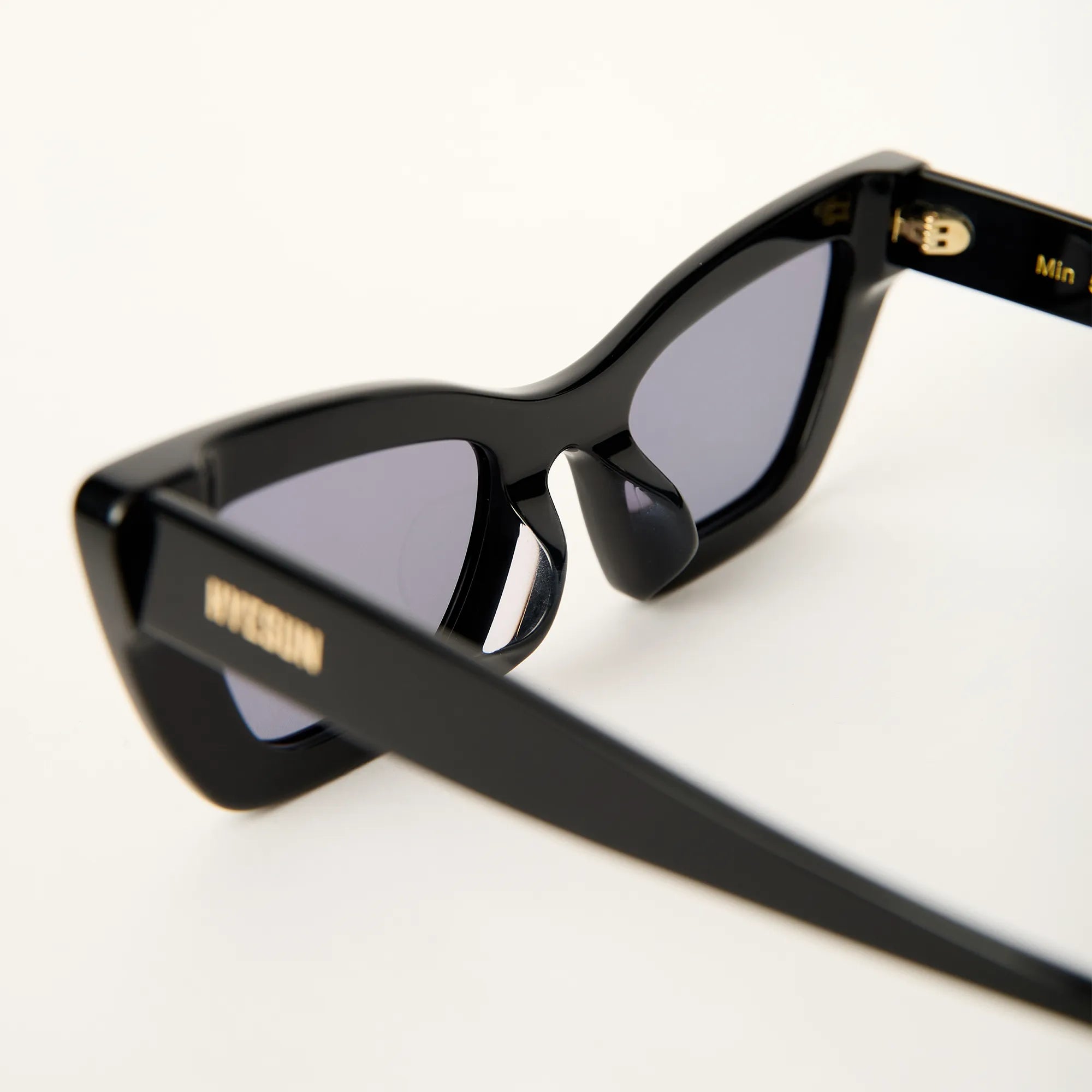 Min Cat Eye