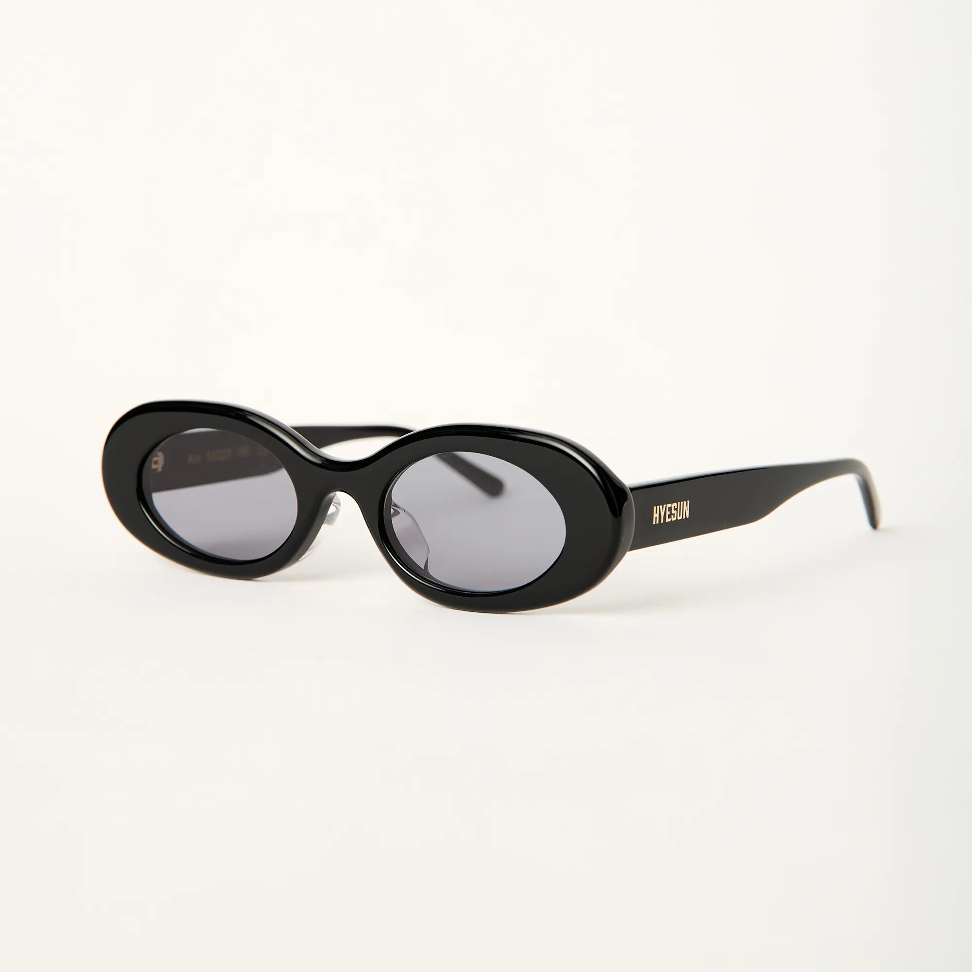 Ara 90s Oval Black