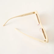 Ara 90s Oval Cream