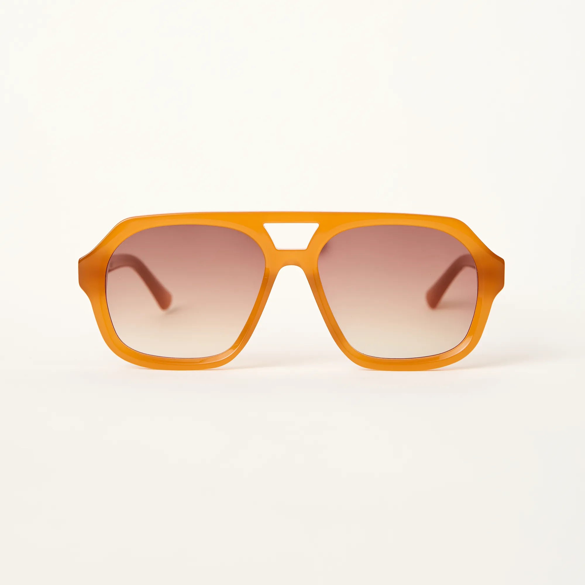 Yue-amber-aviator-sunglasses-low-nose-bridge-front-hyesun.webp