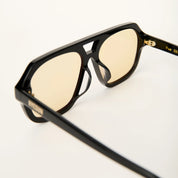 Yue Black